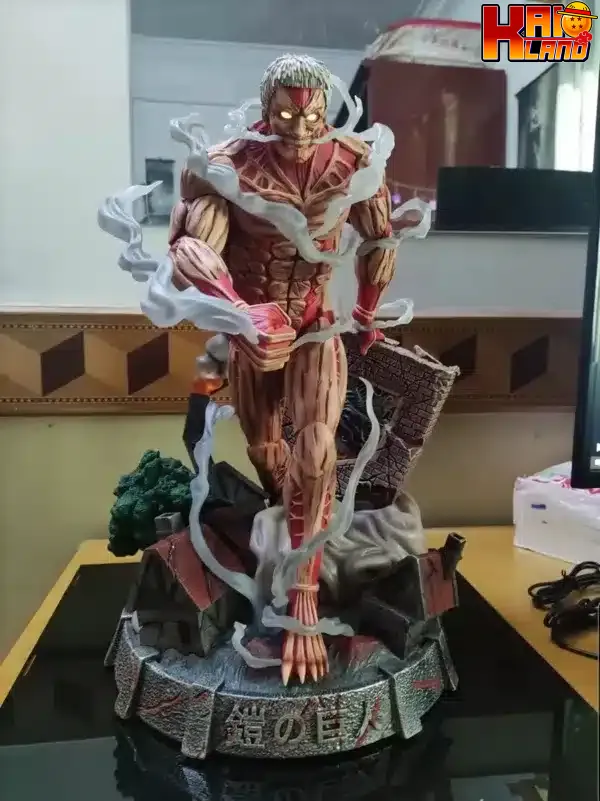 Attack on Titan Giant Studio Armored Titan Resin Statue 3