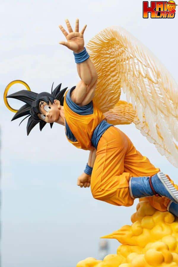 Dragon Ball Clouds Studio Goodbye Goku Resin Statue 2