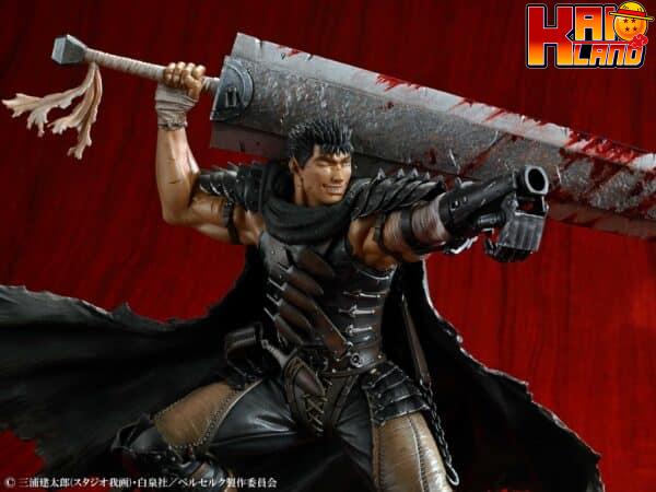 Berserk Medicos Guts Black Swordsman PVC 2