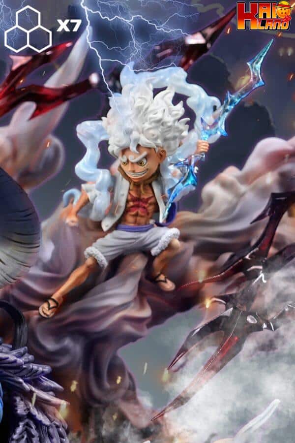 One Piece X7 Studio Kaido VS Nika Luffy Resin Statue 3 scaled