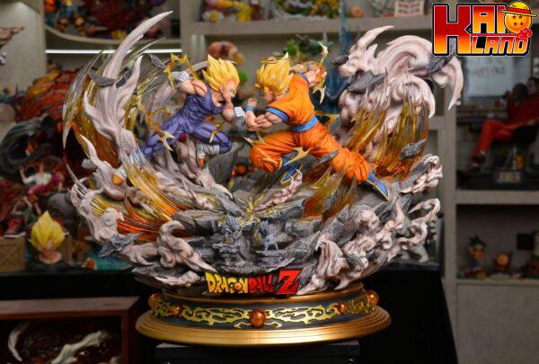 Dragon Ball WL Studio Son Goku vs Majin Vegeta Resin Statue - Image 2