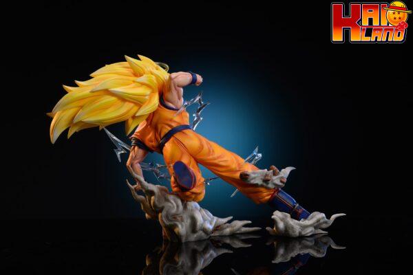Dragon Ball UP Studio SS3 Goku Resin Statue 3 scaled