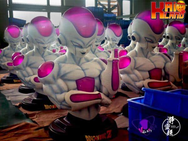 Dragon Ball Villain Society X SRT Co Branded Frieza Bust Resin Statue 3