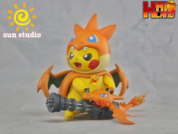 Pokemon Sun Studio Pikachu Cos XY Charizard Resin Statue 2