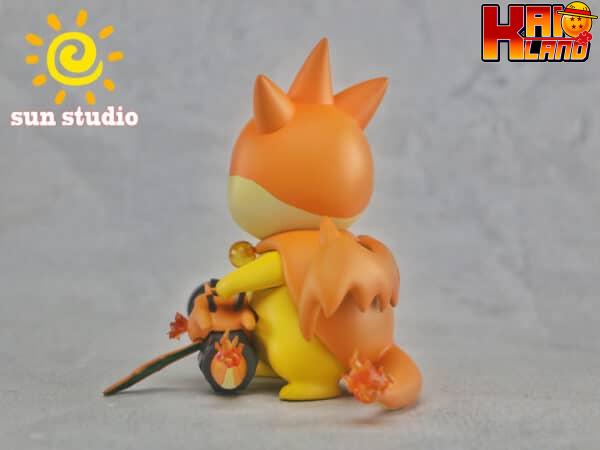 Pokemon Sun Studio Pikachu Cos XY Charizard Resin Statue 3