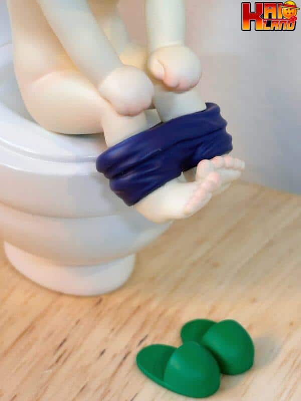 Hunter x Hunter Mini Studio Toilet Little Killua Resin Statue 2 scaled