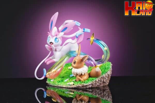 Pokemon Digital Monster Studio Sylveon x Eevee Resin Statue 2 scaled