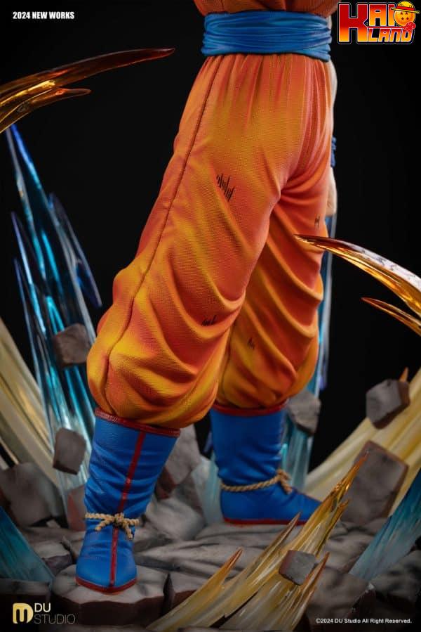 Dragon Ball Du Studio Super Saiyan Goku Resin Statue 7