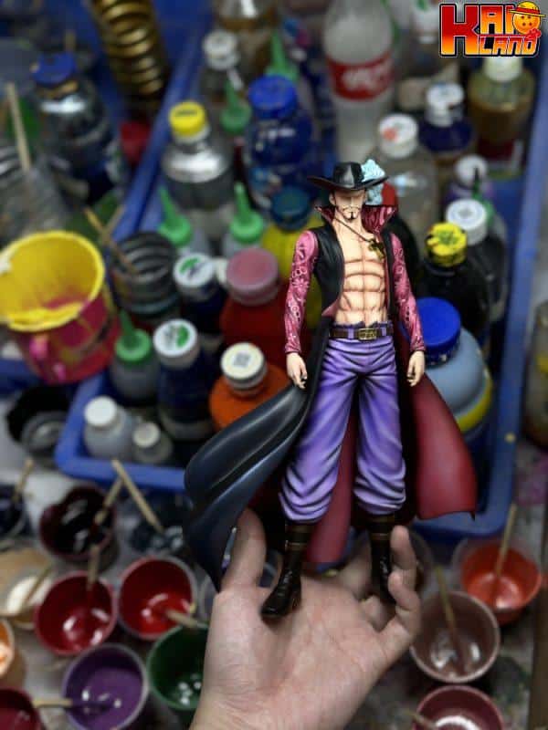 One Piece C2 Studio Dracule Mihawk Resin Statue 4