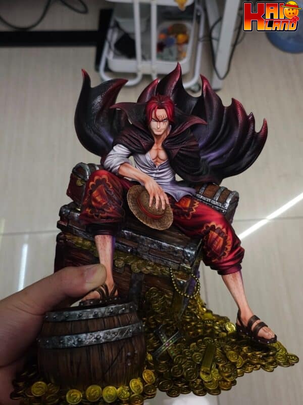 One Piece UNO x DK Studio Shanks Resin Statue 1 scaled