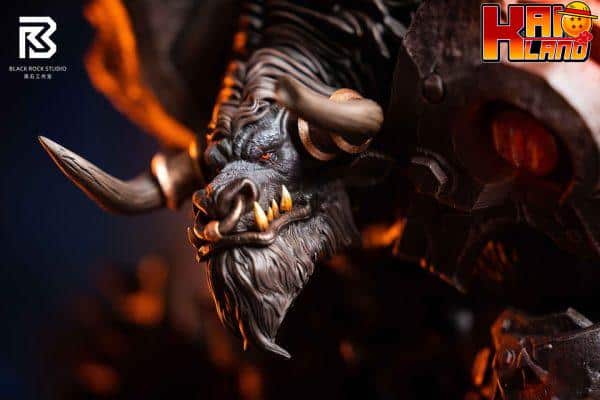 World of Warcraft BRS Studio T17 Tauren Resin Statue 7