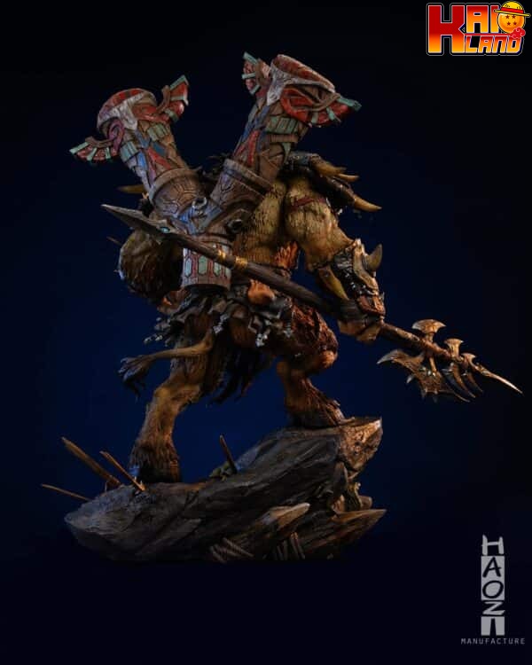 World of Warcraft Haozi Studio Cairne Bloodhoof Resin Statue 2