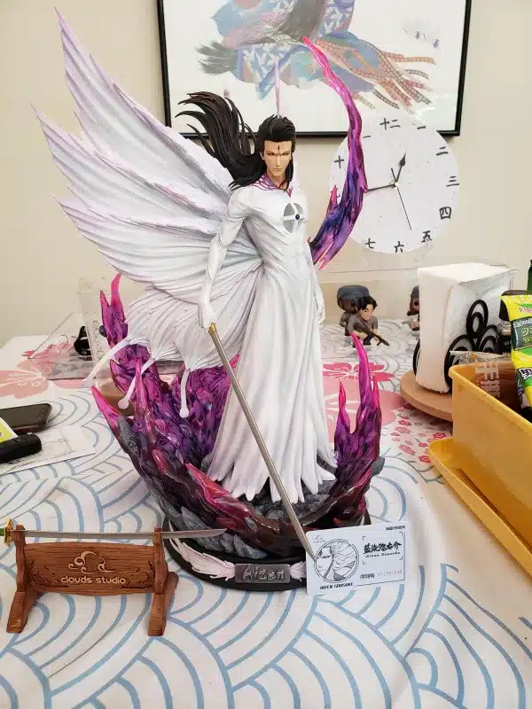 Bleach Clouds Studio Aizen Resin Statue 1 scaled