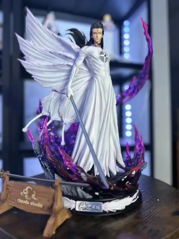 Bleach Clouds Studio Aizen Resin Statue 2 jpg