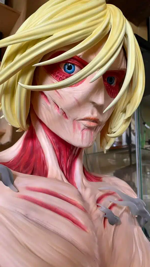 Attack on Titan JOY Station Collection Titan Annie Leonhart Resin Statue 3