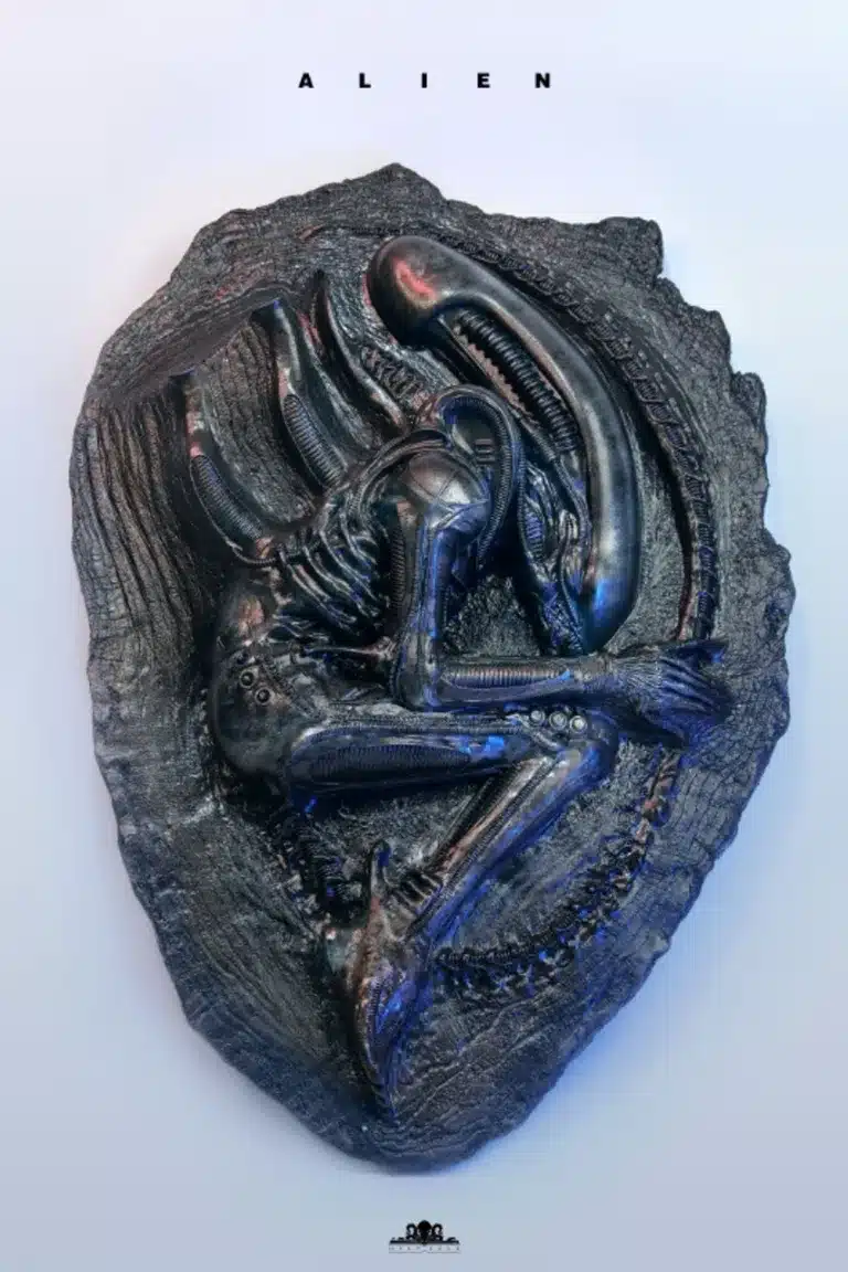 Deep Tale Studio Alien Resin Statue 1