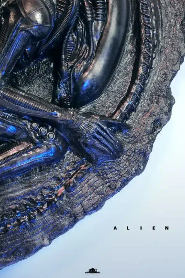 Deep Tale Studio Alien Resin Statue 5